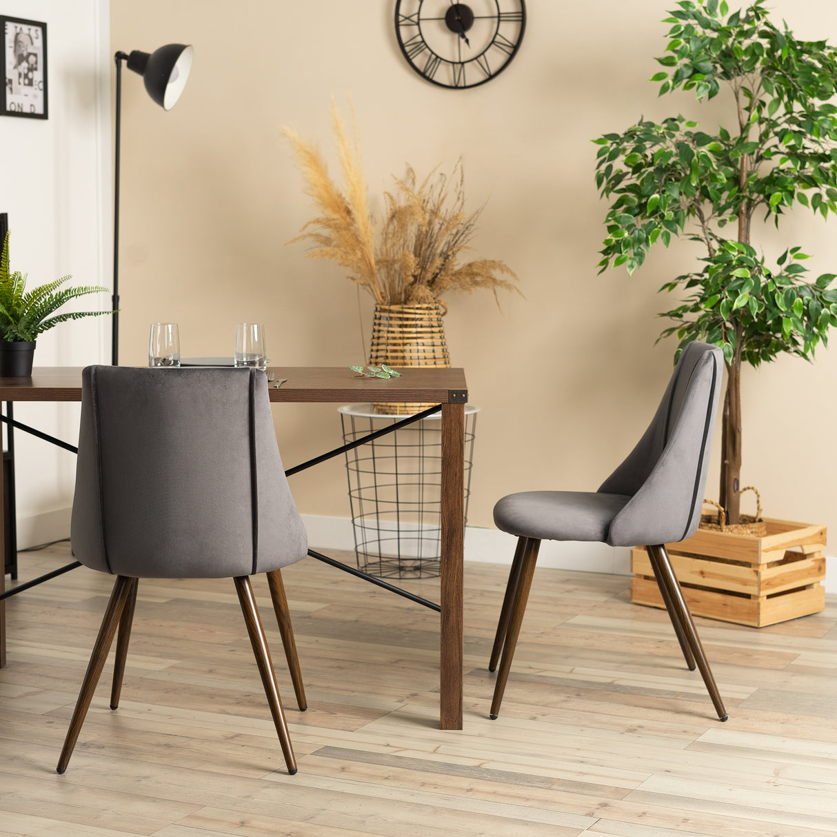 Set of 2 Scandinavian dining room chairs in gray velvet with imitation wood metal legs, SMEG TIAANIUM 32MM DARK GRAY A