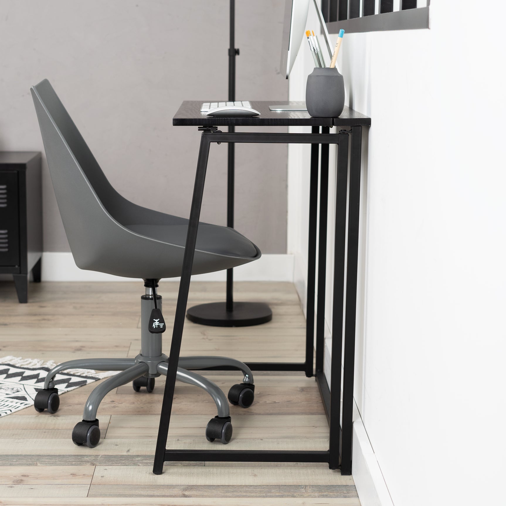 Foldable industrial desktop in wood and black metal - Ascoli