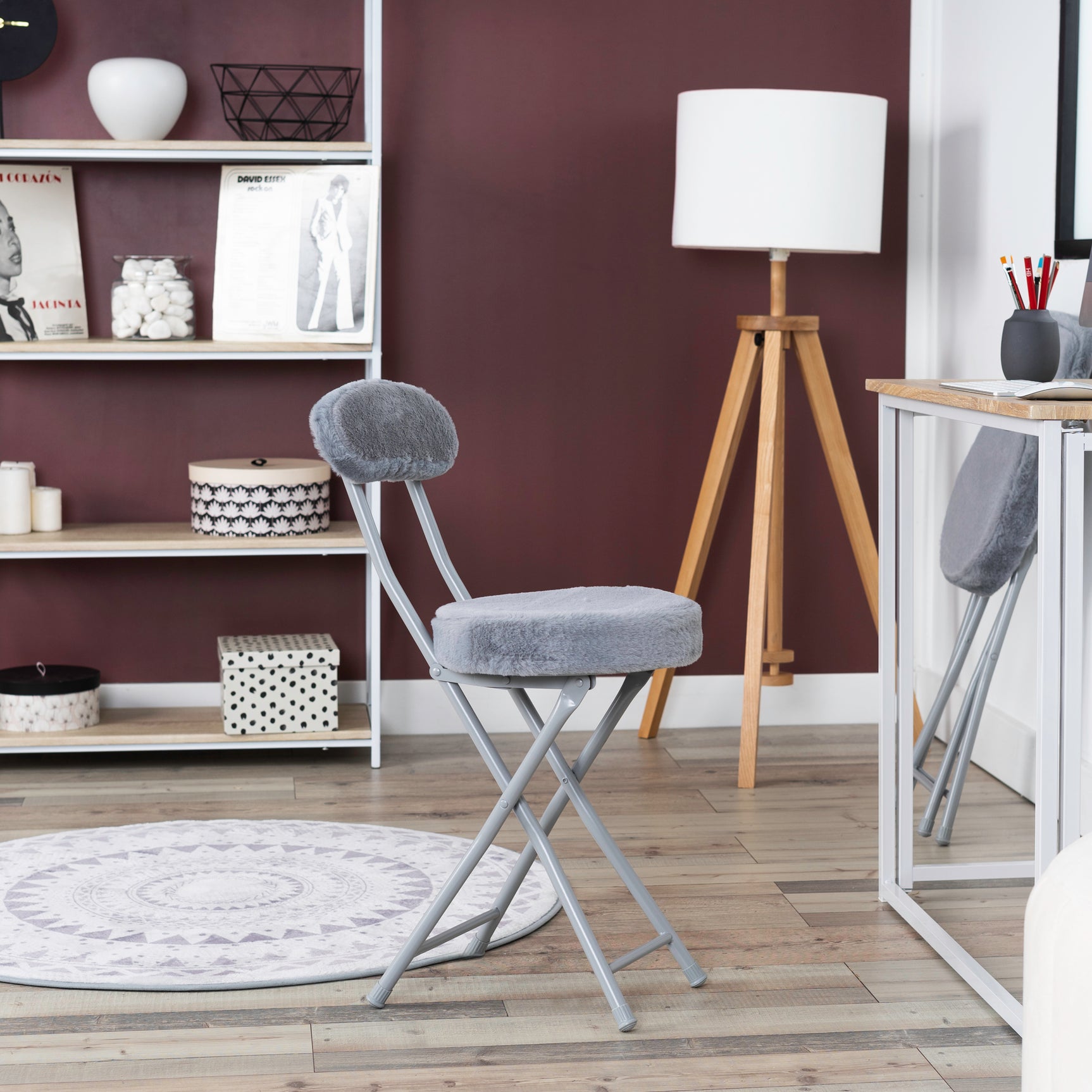 Set of 4 folding chairs/stools, round cushion in gray fur-effect fabric, with backrest and footrest - ERNST PLUSH GRAY