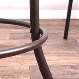 Juego de 2 taburetes de bar industriales con patas de metal, asiento de madera giratorio 360°, altura regulable con reposapiés - ANACLETUS WALNUT