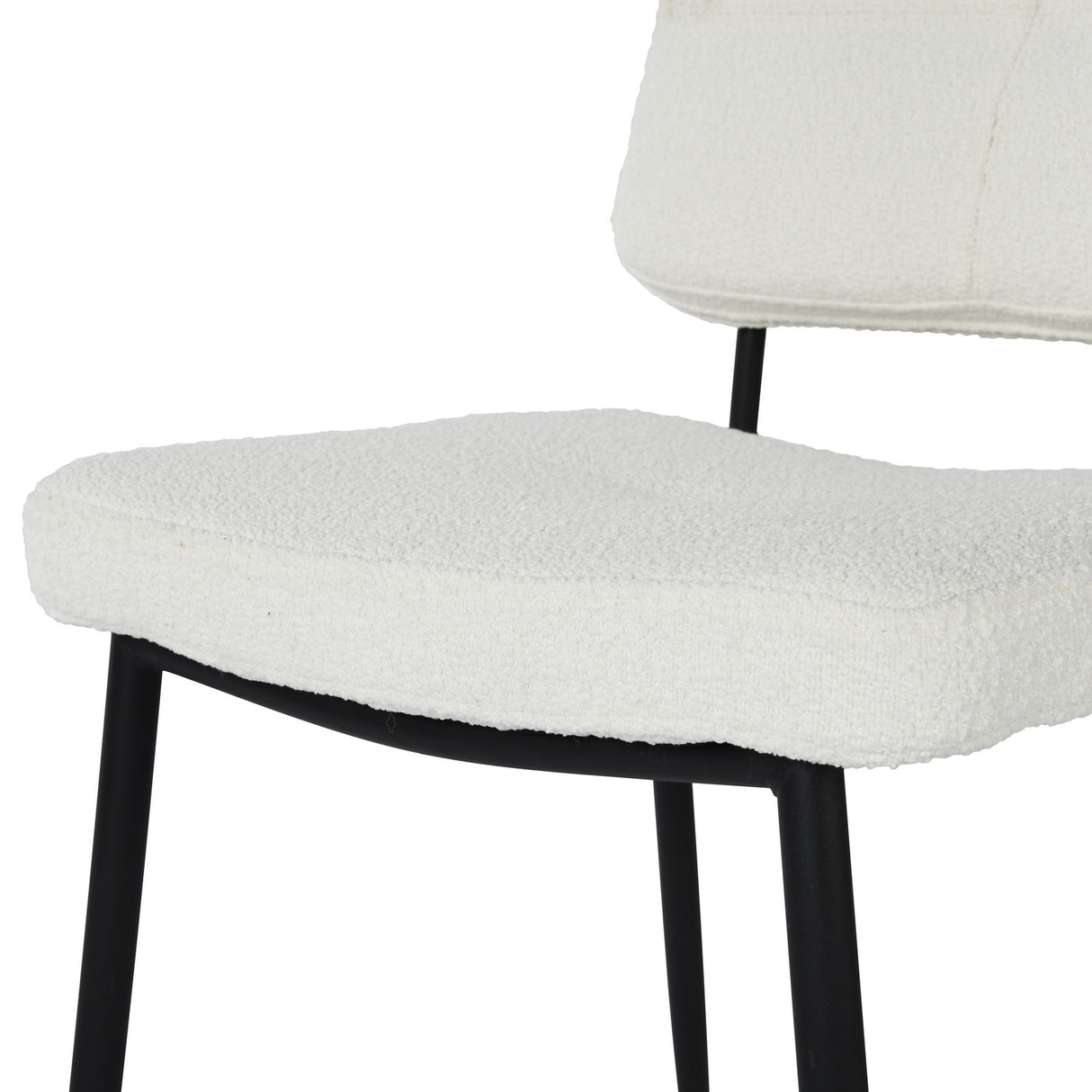 Lot de 2 chaises de salle à manger en tissu bouclette imitation peau de mouton, design moderne et confortable, pieds en métal noir - KAROMI CREAM