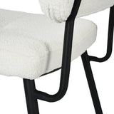 Lot de 2 chaises de salle à manger en tissu bouclette imitation peau de mouton, design moderne et confortable, pieds en métal noir - KAROMI CREAM