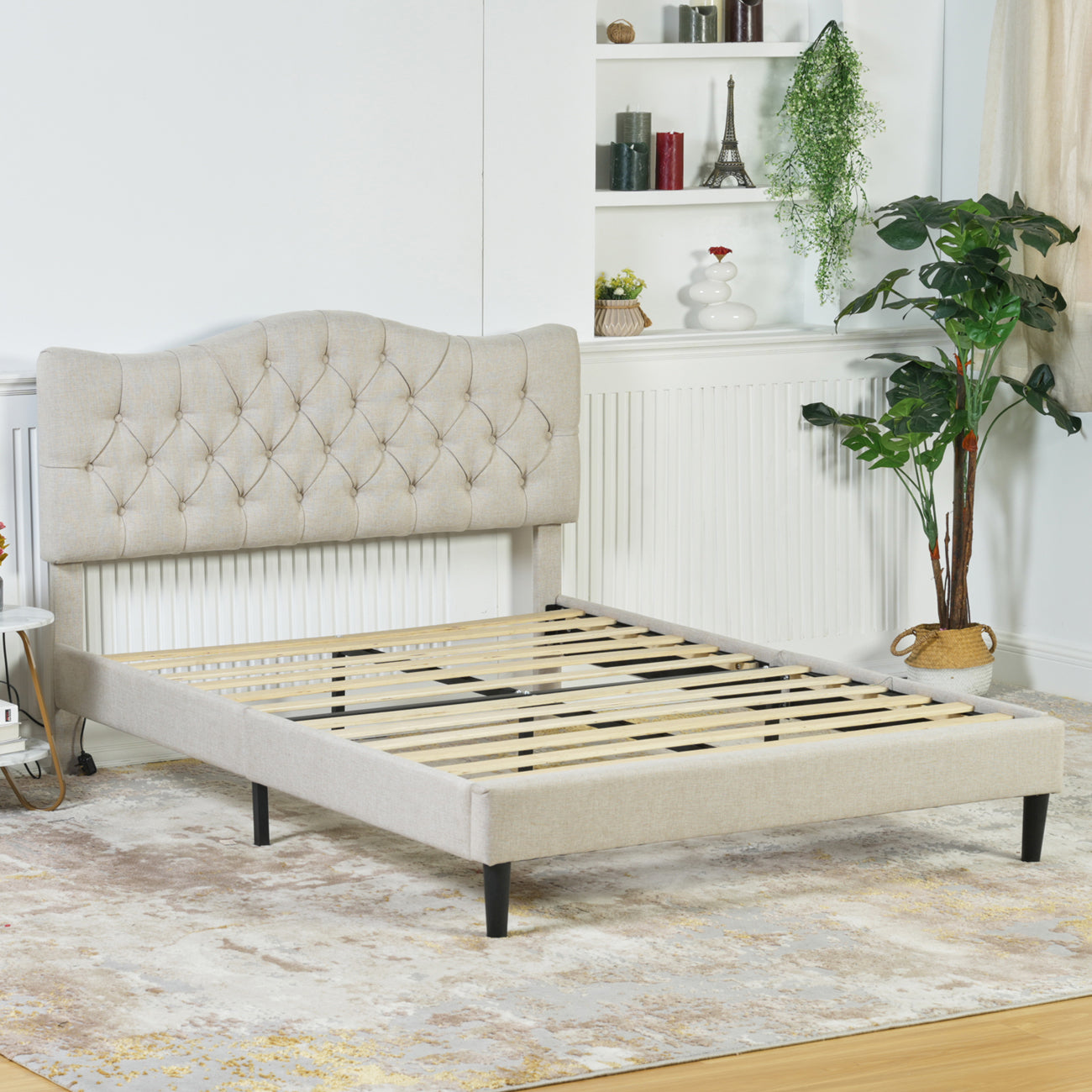 Lit double 2 places (140 x 190cm) avec tête de lit capitonnée en tissu beige, sommier à lattes en peuplier, (matelas non inclus) - LEON 140 BEIGE