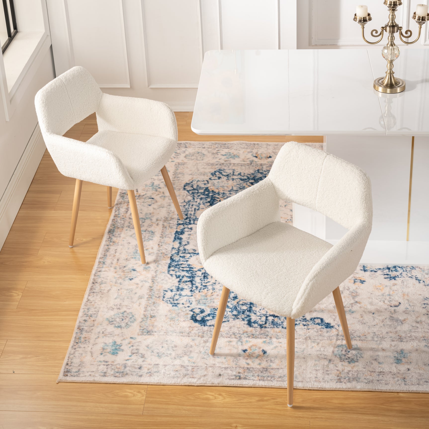 Set of 4 Scandinavian dining room armchairs with beige sheepskin fabric armrests - CROMWELL