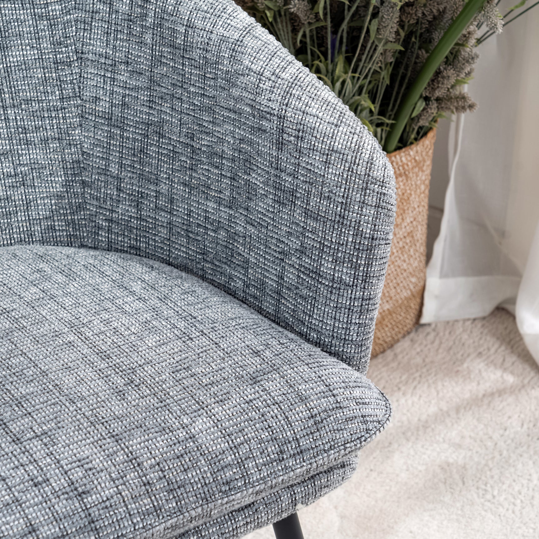 Fauteuil de détente Contemporain en tissu gris foncé, structure robuste en métal noir - DIXIER FABRIC DARK GREY