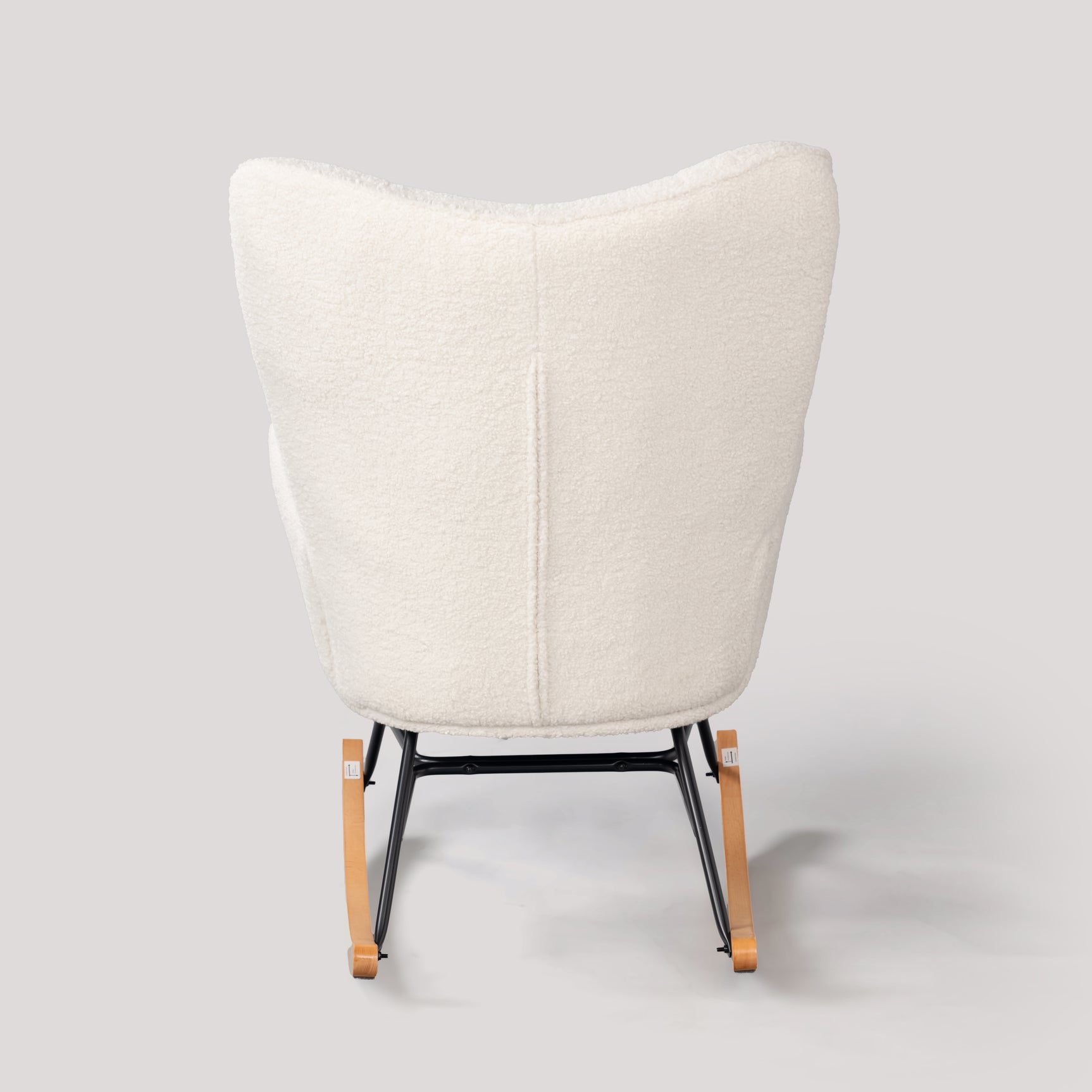 Fauteuil à bascule allaitement scandinave avec accoudoirs en tissu mouton boulette beige à surpiqûres - FUNKEL