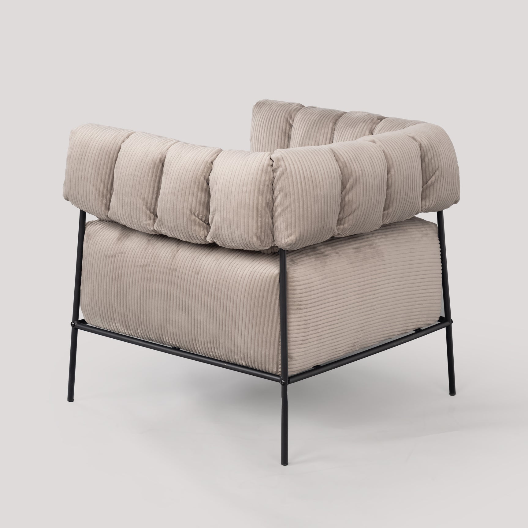 Fauteuil lounge avec accoudoirs en velours côtelé taupe clair - DOMCO