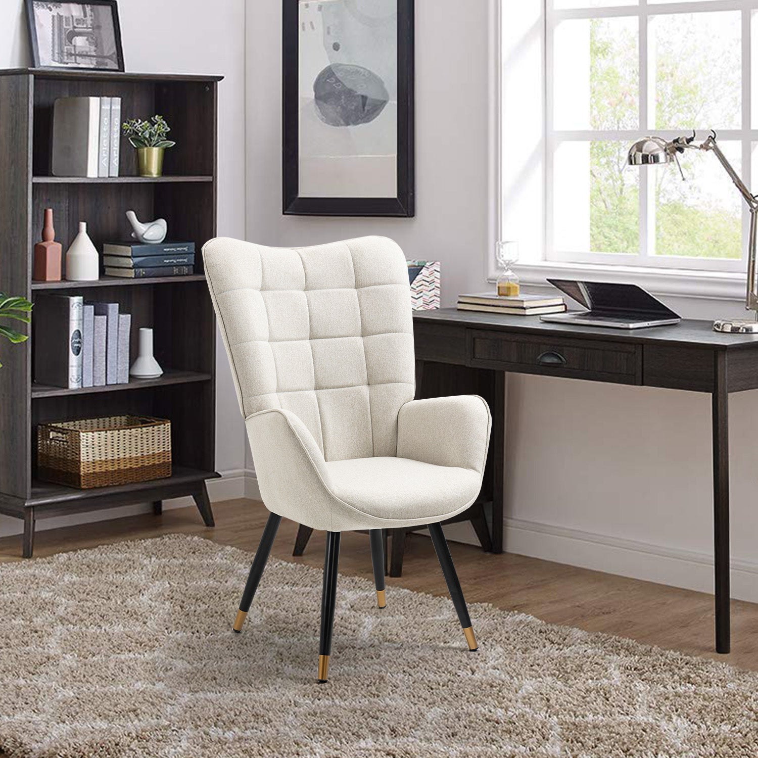 Fauteuil scandinave avec accoudoirs en tissu beige à surpiqûres - FUNKEL