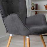 Sillón escandinavo con respaldo cómodo acolchado y reposabrazos en tela gris - KAS GREY FABRIC