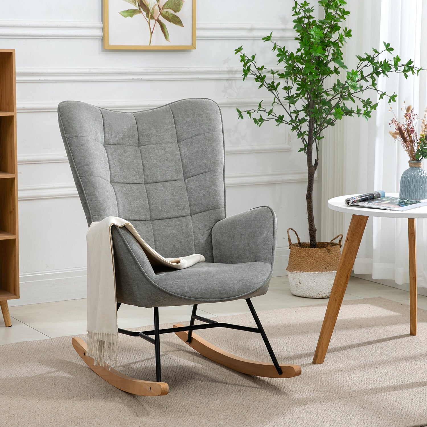 Fauteuil à bascule allaitement scandinave avec accoudoirs en tissu gris à surpiqûres - FUNKEL