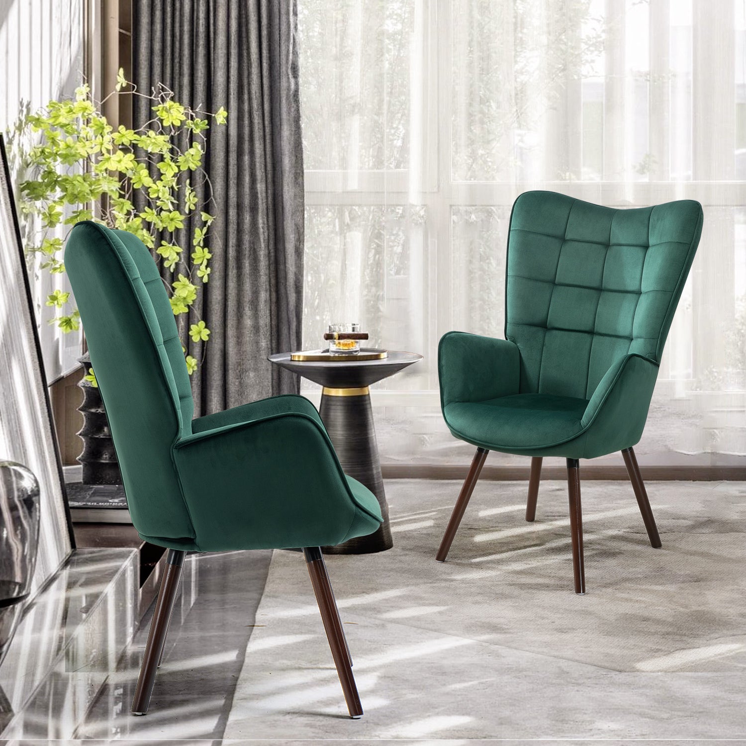 Sillón escandinavo con reposabrazos en terciopelo verde con costuras - FUNKEL