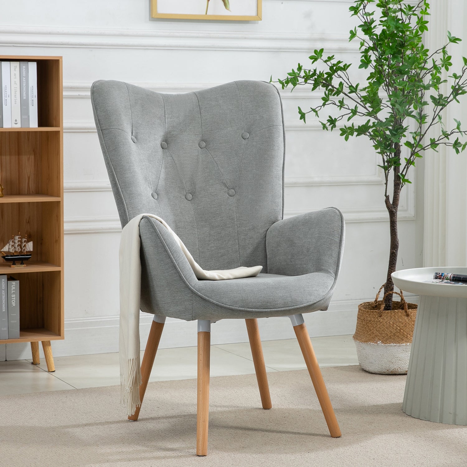 Fauteuil scandinave capitonné dossier confortable avec accoudoirs en tissu gris - KAS FABRIC GREY NATURE WOOD